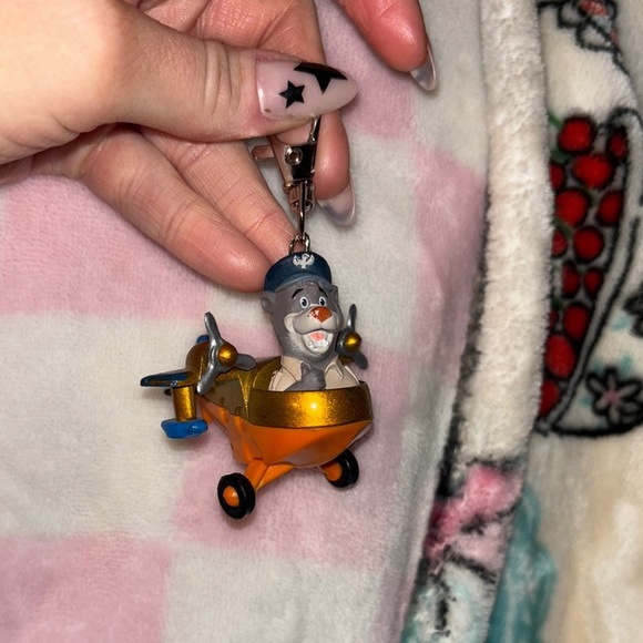 Vintage 1989 Talespin Baloo Seaplane keychain - Picture 1 of 8
